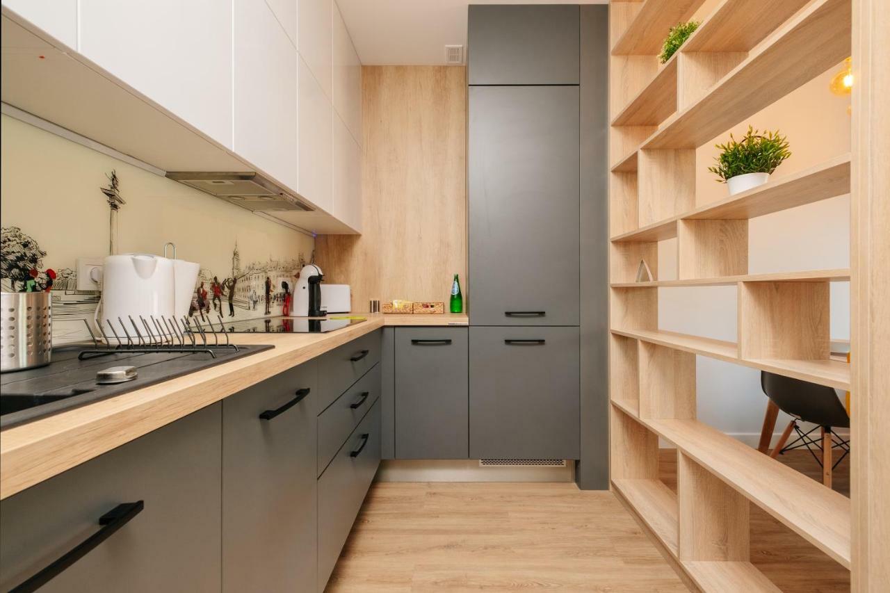 Stare Bielany 2-Bedroom Apartment Варшава Екстериор снимка
