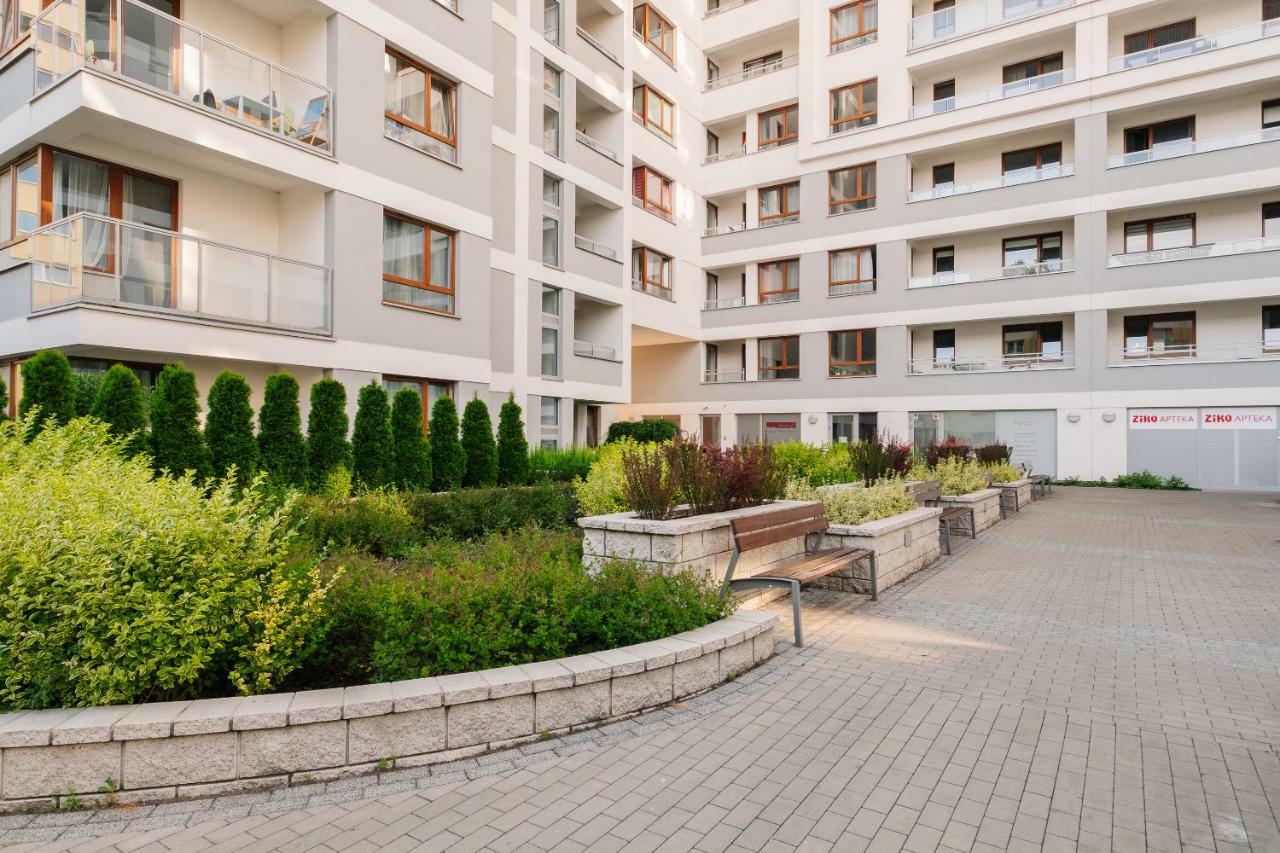 Stare Bielany 2-Bedroom Apartment Варшава Екстериор снимка