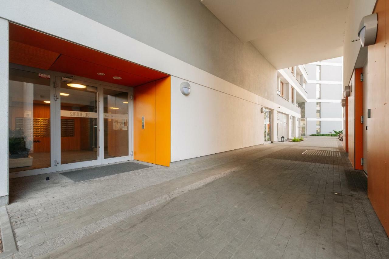 Stare Bielany 2-Bedroom Apartment Варшава Екстериор снимка